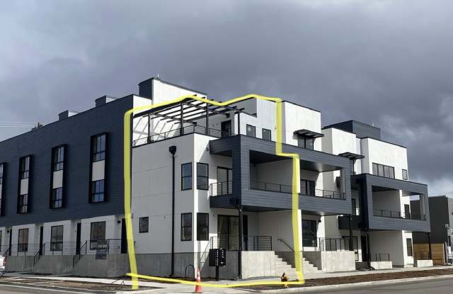 2400 South Delaware Street photos photos