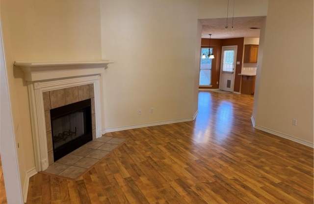 4802 Treadgold Lane Gallery 3