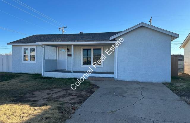 Come see this updated and spacious 3 bedroom 1 bathroom house, close to restaurants and retail! Central heat and air, gas cookstove, Washer/dryer hookups, and fenced backyard with a storage shed! photos photos
