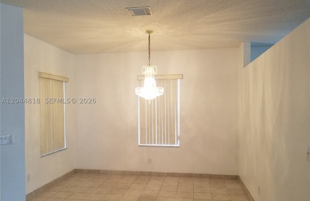 7333 NW 1st Pl Gallery 3