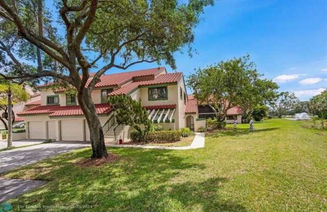17 Lexington Ln W - 17 Lexington Lane West, Palm Beach Gardens, FL 33418