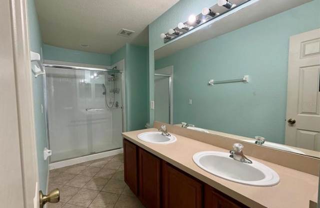 3069 Ashland Lane North - 1 Gallery 4
