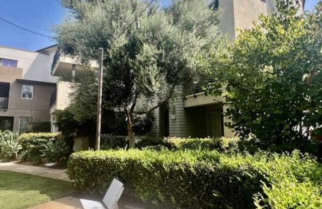 5849 S Sparrow Ct Gallery 1