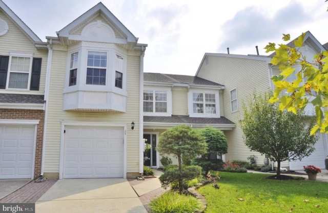 85 BIDDLE WAY photos photos