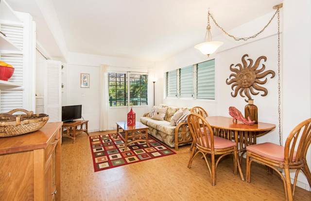 Diamond Head Ambassador #201 photos photos Diamond Head Ambassador #201 photos photos