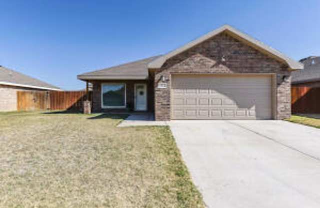 Pristine 3/2/2 in Willow Bend photos photos