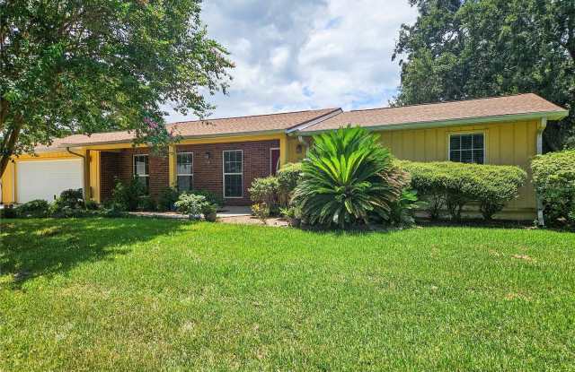 1311 GLENVIEW Lane photos photos
