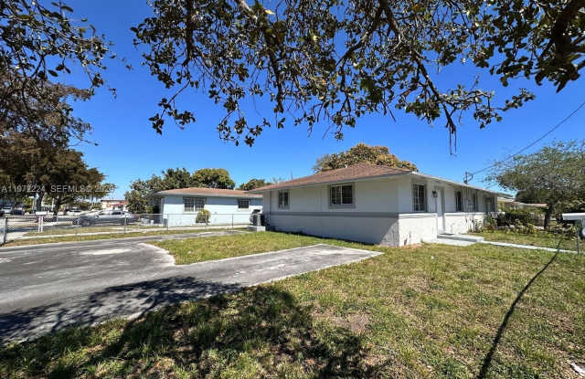 1209 NE 136th Ter photos photos