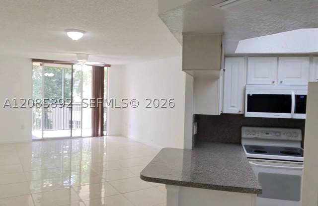 8245 Lake Dr Gallery 1
