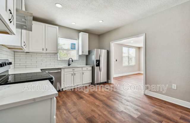 1305 E 20th Ave photos photos