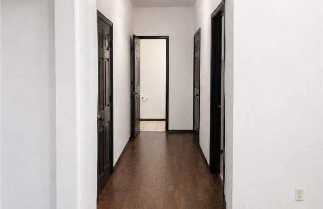 6204 Emilie Lane Gallery 4