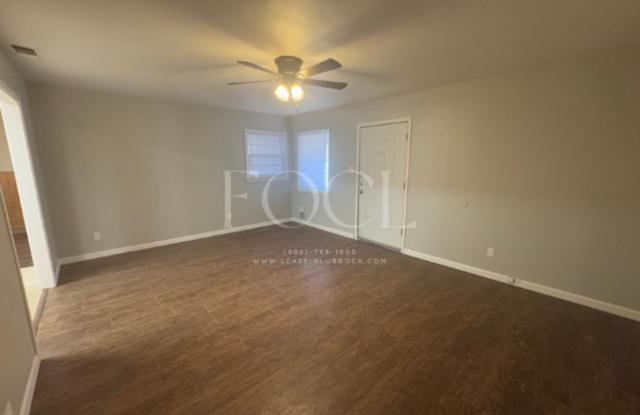 Large 3/2 with 2 living areas Gallery 4