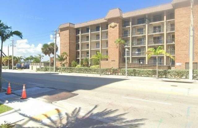 3200 N OCEAN DR photos photos