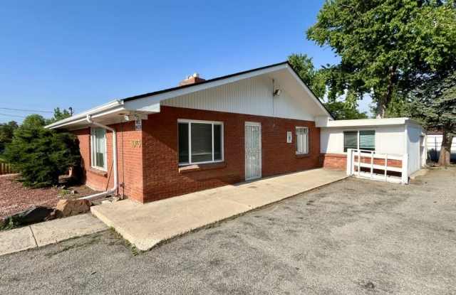 1075 Kipling St. photos photos