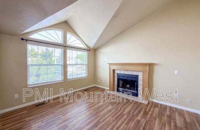 2322 N 1075 E Gallery 2
