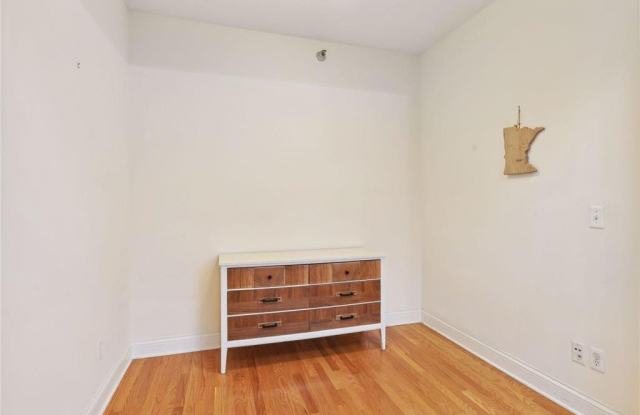 3810 W 31st Street Gallery 4