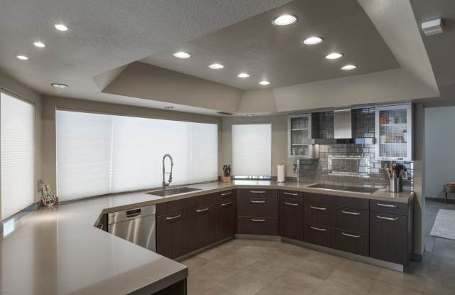 10633 E TERRA Drive Gallery 3