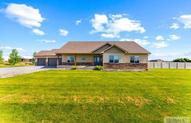 3867 E 49 N - 3867 East 49th North, Bonneville County, ID 83401