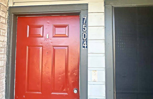 7504 Oak Chase Gallery 2