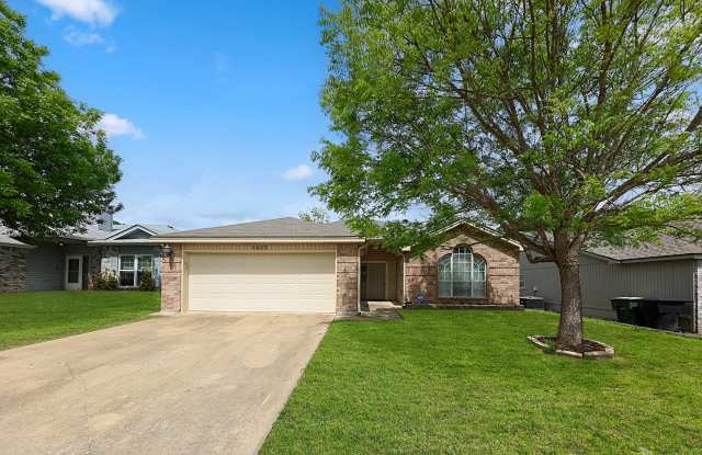 4609 High Pointe Dr photos photos