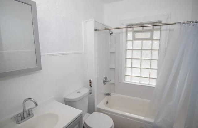 13706 Coit Road - Upper Unit Gallery 4