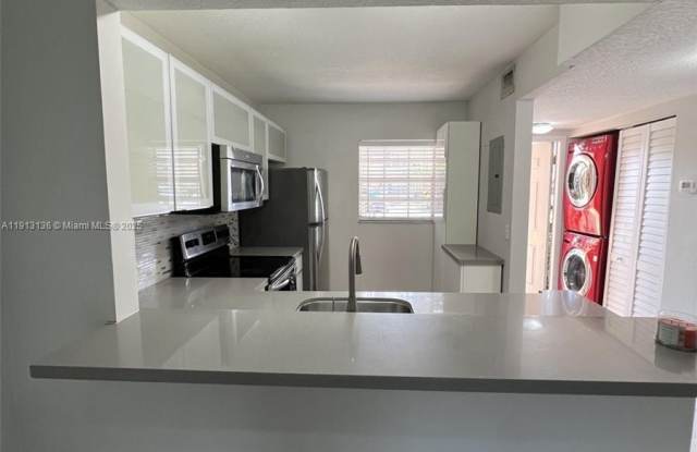 10373 NW 8th St - 10373 Northwest 8th Street, Pembroke Pines, FL 33026