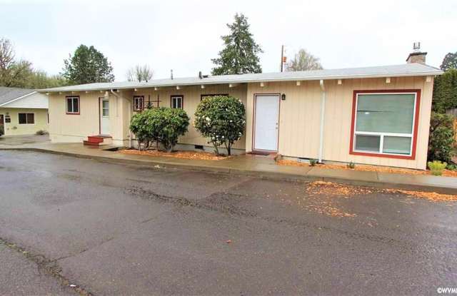 Charming 4 Bedroom Home Close to OSU! - 4010 Southwest Western Boulevard, Corvallis, OR 97333