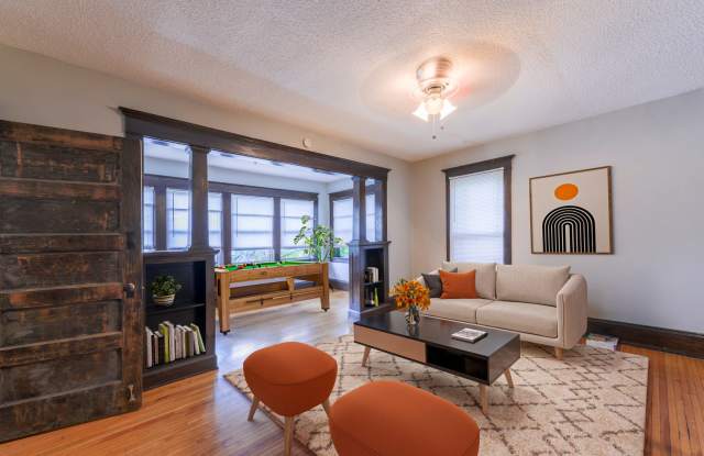 419 W Franklin Ave photos photos