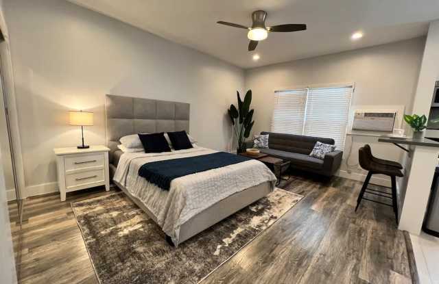 660 S. Cloverdale Ave. photos photos