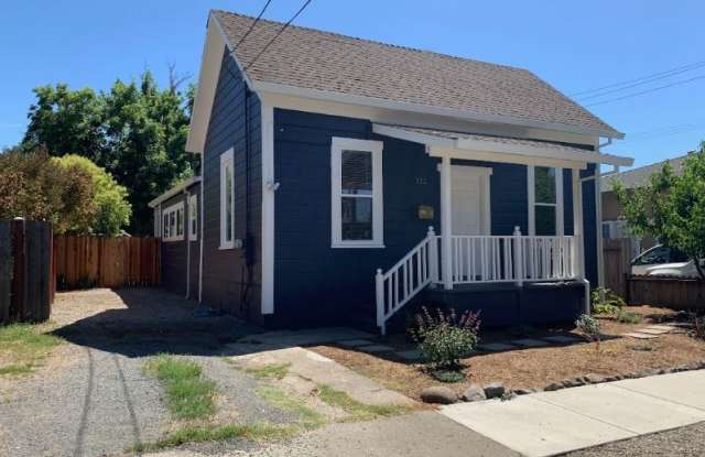 112 Lincoln St - 112 Lincoln Street, Santa Rosa, CA 95401