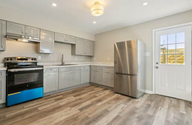 Section 8 Only | Renovated 2BR / 1.5BA | 1,020 Sq Ft Townhouse photos photos