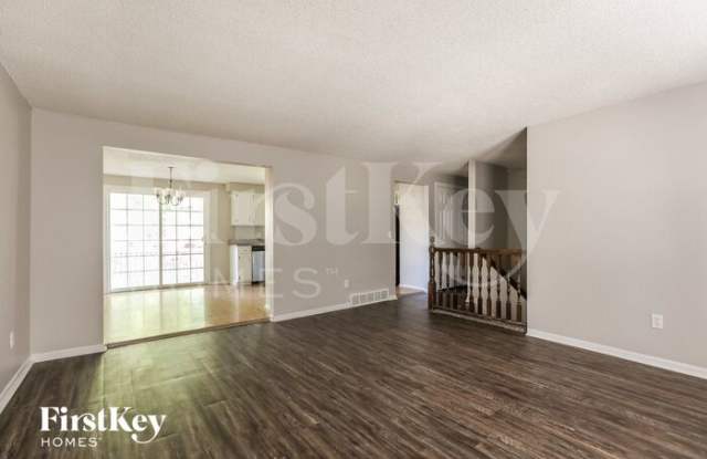 1605 South Kiowa Drive Gallery 3