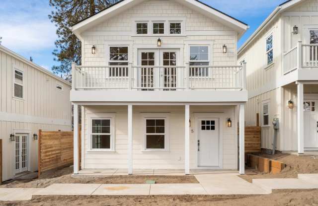 480 Southeast Reed Market Road photos photos