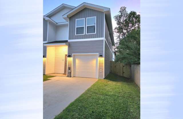 3-bedroom, 2.5-bath Townhome in one of Pensacola’s most Unbeatable Locations! photos photos 3-bedroom, 2.5-bath Townhome in one of Pensacola’s most Unbeatable Locations! photos photos