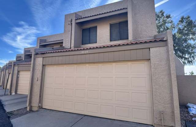 ***MOVE IN SPECIAL*** 2 STORY TOWNHOME WITH ATTACHED GARAGE WATER INCL Gallery 3