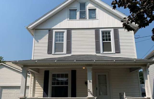 206 East 10th Street, Ashland - 3 Bedroom, 1.5 Bathrooms photos photos