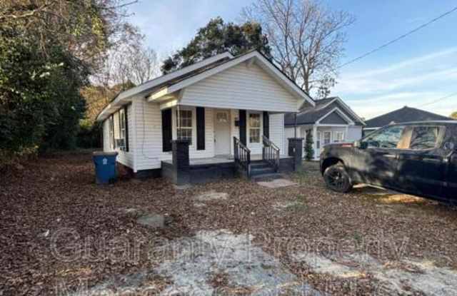 1005 N King Ave - 1005 North King Avenue, Dunn, NC 28334