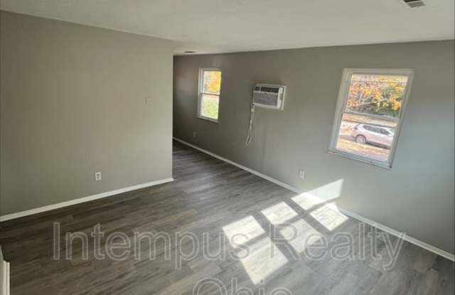6939 Gracely Dr Gallery 4