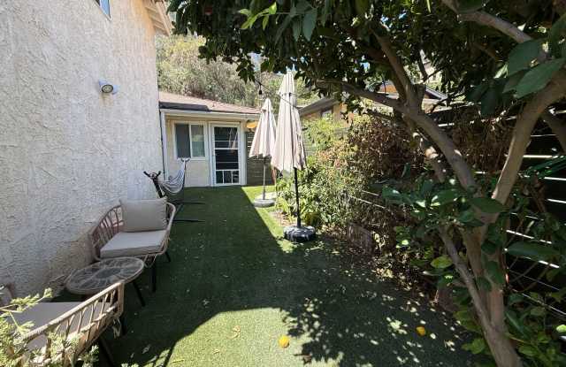 Charming Highland Park Retreat | Spacious 3BD/3BA on a Cul-de-Sac Gallery 3