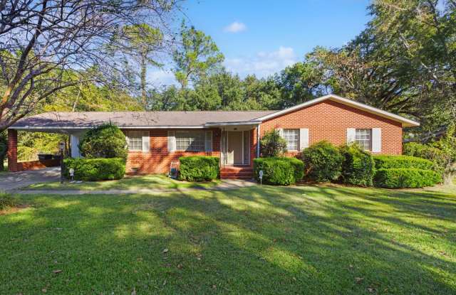 Beautiful 4 bedroom home near FSU! photos photos