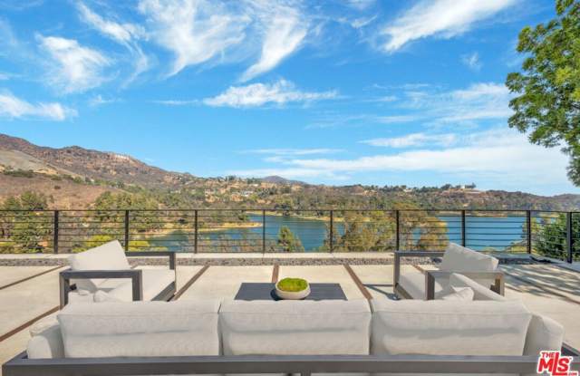 2960 LAKERIDGE DR Gallery 4