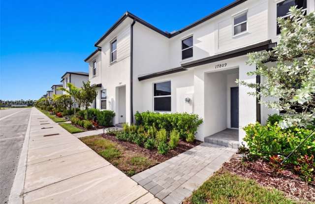 17809 SW 356th Ter Gallery 1