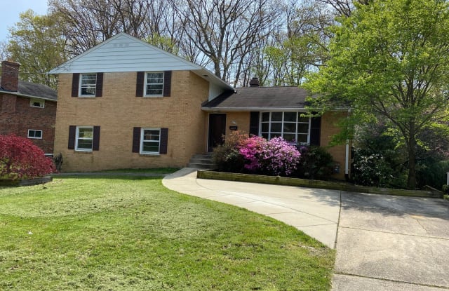 9230 SAINT ANDREWS PLACE - 9230 Saint Andrews Place, College Park, MD 20740