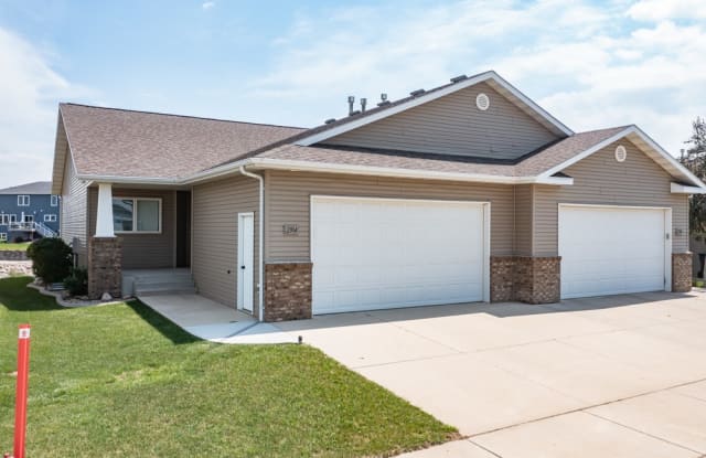 2304 Marina Road Southeast - 1 - 2304 Marina Road Southeast, Mandan, ND 58554