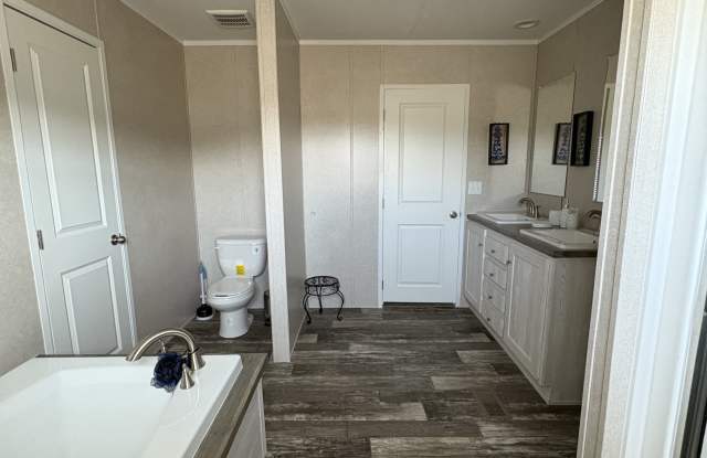 8236 Camden Rd photos photos