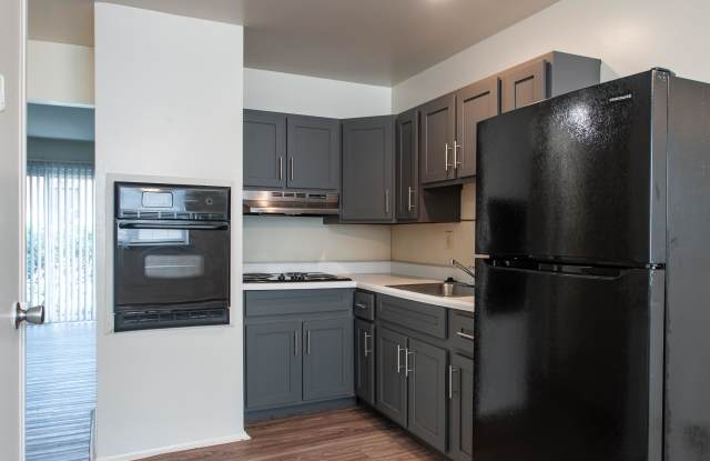 Pennsbury Court photos photos