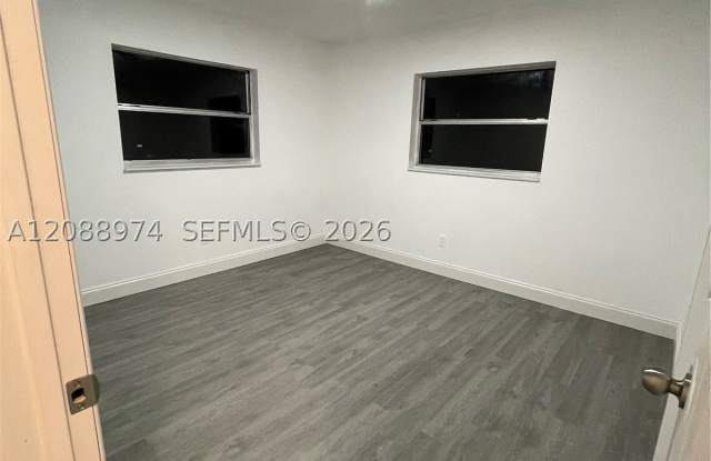 2924 Sherwood Ln Gallery 3
