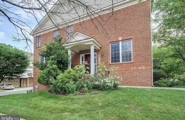 22100 FAIR GARDEN Lane photos photos