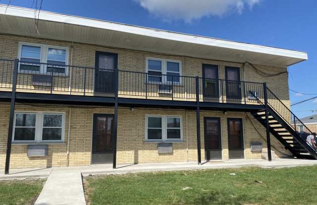 5500 W 55th Street - 5500 West 55th Street, Chicago, IL 60638