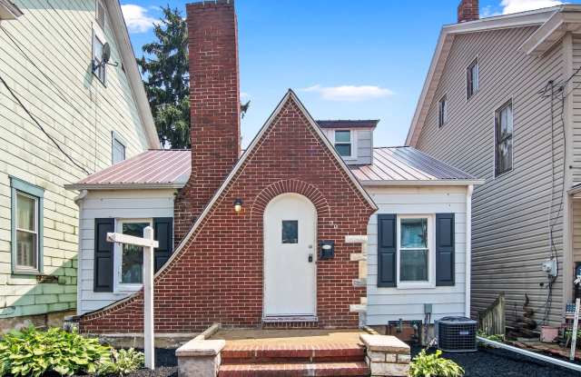 Coming Soon - Charming 3 Bedroom, 1 Bath Single Family Home in Elizabethville, Pa. photos photos